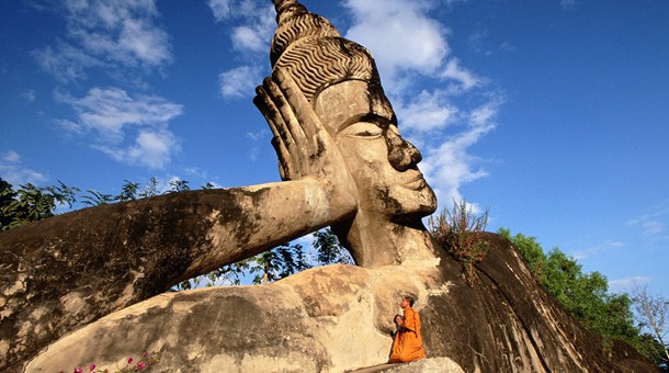Buda reclinado
