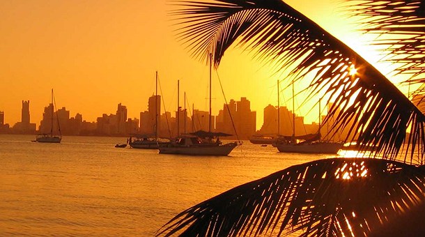 Ciudad de Cartagena al atardecer
