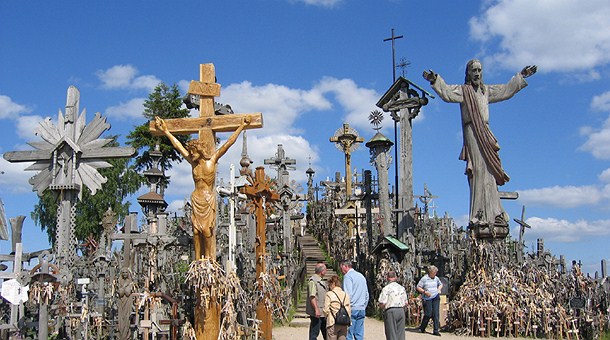 Colina de las Cruces, Lituania