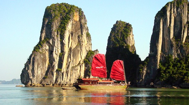 Halong Bay 