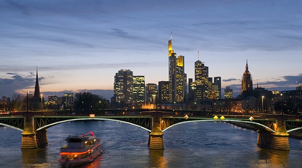 Puente Ignatz Bubis en Frankfurt Puente Ignatz Bubis en Frankfurt