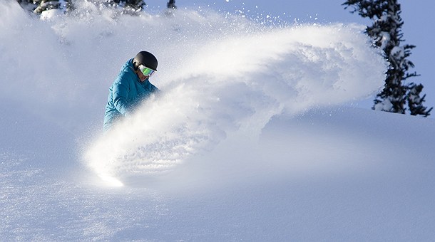 Whistler, snowboard y nube powder