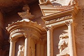AL-KHAZNEH Tholos. Petra