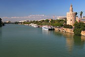 El Guadalquivir a su paso por Sevilla