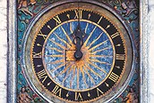 Reloj en Tallin