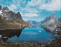 Entre las montañas de Noruega Entre las montañas de Noruega