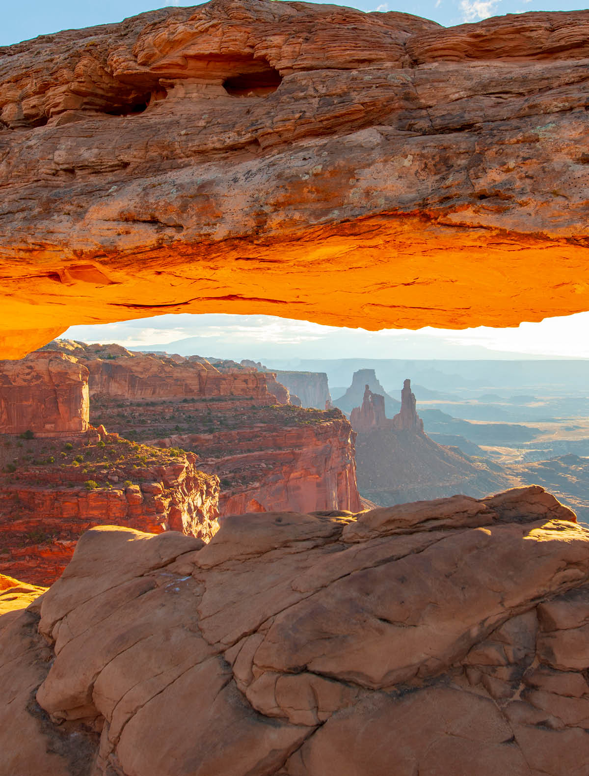Sunrise at Mesa Arch at the Canyonlands National Park, Utah, United States.