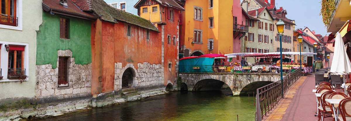 Famous colorful houses and Thiou river in the morning in old city of Annecy, Venice of the Alps, France