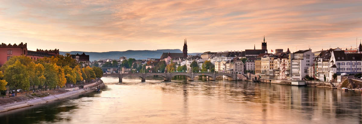 Switzerland  get natural  Early morning on the Rhine in Basel   Schweiz  ganz natuerlich  Morgenstimmung am Rhein in Basel   Suisse  tout naturellement  Tot le matin sur le Rhin a Bale   Copyright by: Switzerland Tourism  By-Line: swiss-image ch   Andreas Zimmermann