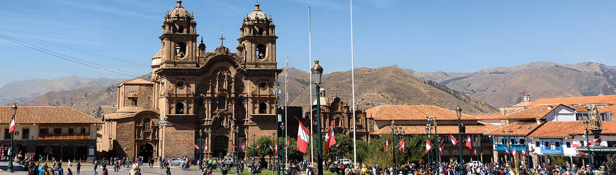 Cusco's main square - Plaza de Armas - and Church Iglesia de la Compañía de Jesús