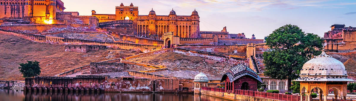 Amber Fort and Maota Lake at sunset   Jaipur, Rajasthan, India, Asia